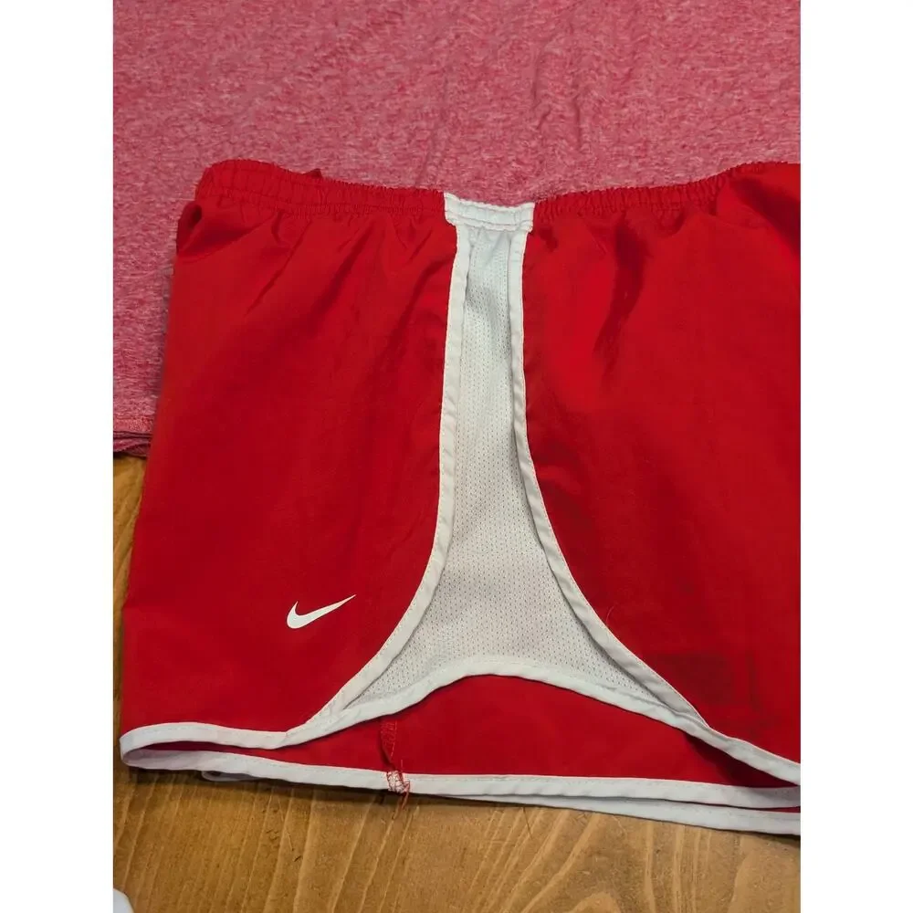 Nike Athletic Outfit, Tempo Shorts w/DryFit Tee, Youth Large, Red, LN